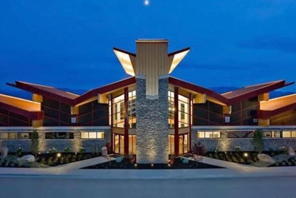 Stay In The Okanagan - Copper Sky, เวสต์ เคโลว์นา ภายนอก รูปภาพ